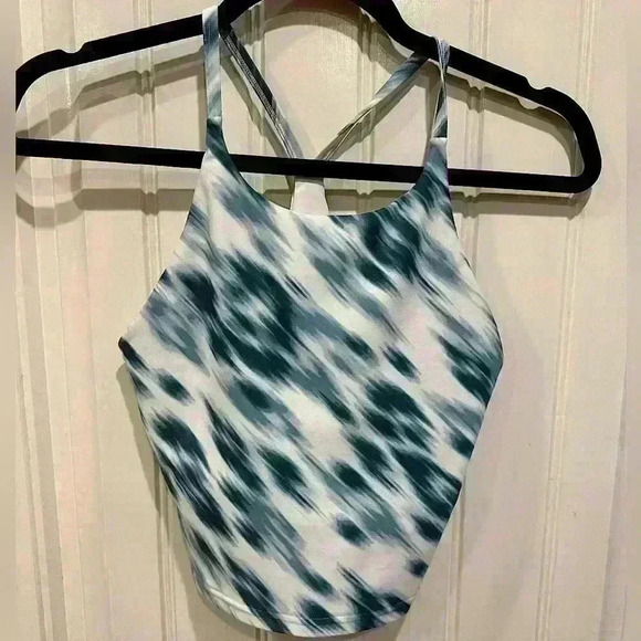 Old Navy Active Women’s Powersoft Fitted Crossback Tank Top Built In SportsBra S - Picture 1 of 5